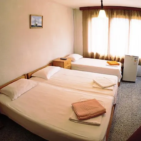 Pensjonat Atanasovi House 2*