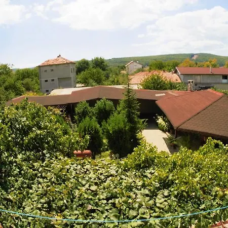 Atanasovi House Shkorpilovtsi