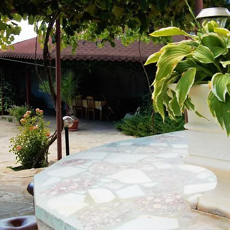 Atanasovi House Pensjonat