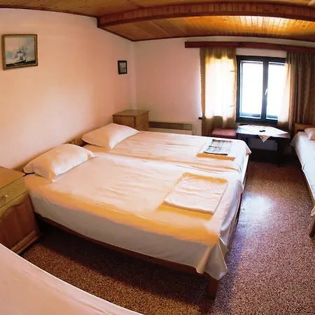 Atanasovi House Maison d'hôtes Shkorpilovtsi