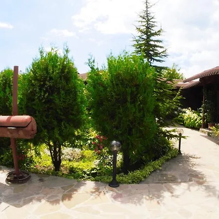 Atanasovi House 2* Shkorpilovtsi